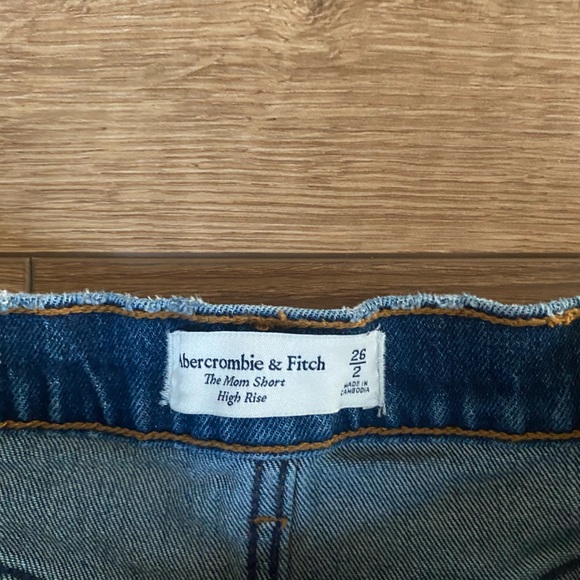 Jean shorts, mom jean style - Picture 3 of 3